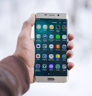 Más del 70% de las aplicaciones para móviles transmite datos personales a empresas de seguimiento. / PIXABAY