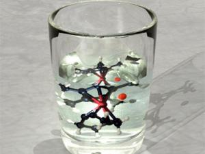 Con el nuevo método, la reacción química deseada sólo se desencadenaría en presencia de un compuesto de rutenio / Eugenio Vázquez - CiQUS