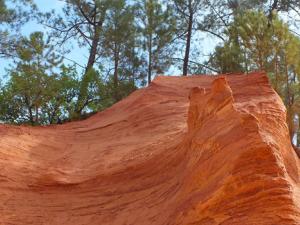 Montaña de óxido de hierro, ocre. / Cathynonet (PIXABAY)