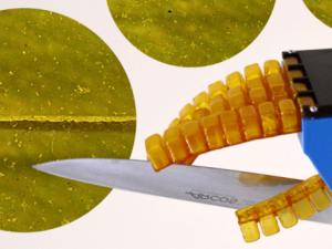 Autorreparación de robots blandos. / Seppe Terryn, Joost Brancart, Dirk Lefeber, Guy Van Assche and Bram Vanderborght (Vrije Universiteit de Bruselas)