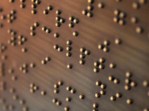 El proyecto BLINDPAD estudia la accesibilidad táctil de los contenidos gráficos para facilitar la inclusión de personas con discapacidad visual en la sociedad. / Dave Halberstadt (FLICKR)