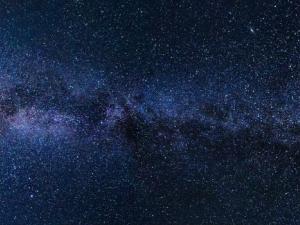 En entredicho la ley de 1955 que explicaba la distribución de las estrellas. / FelixMittermeier (PIXABAY)