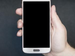 Con algo tan sencillo como colgar un móvil de un muelle se puede caracterizar el movimiento vibratorio armónico simple que describe y se obtiene con precisión la frecuencia de oscilación. / TeroVesalainen (PIXABAY)