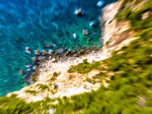 El vértigo ocurre cuando percibimos un movimiento que en realidad no se está produciendo. / heliofil (PIXABAY)