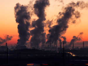 Hay compuestos orgánicos volátiles extremadamente peligrosos para la salud, como el benceno y el cloruro de vinilo. / SD-Pictures (PIXABAY)