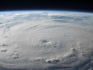 SMOS ofrece una nueva perspectiva sobre los huracanes