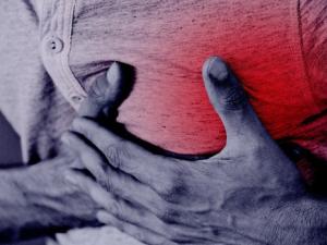 heart-attack-g17bcbebb