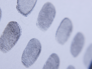 Las huellas dactilares determinan el riesgo de sufrir esquizofrenia con una fiabilidad del 70%