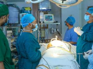 operation-theater-ge9d9acd9e_12