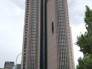 Fachada de la Torre Europa, Madrid. / Luis García (Zaqarbal) (WIKIMEDIA)