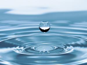 Al mezclar dos gases que se atraen entre si a esas temperaturas tan bajas, se pueden formar gotas líquidas ultradiluidas. / ronymichaud (PIXABAY)