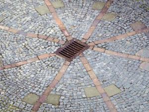 Las aguas residuales contienen medicamentos de uso cotidiano, como antibióticos o antiinflamatorios, que llegan habitualmente a las depuradoras urbanas